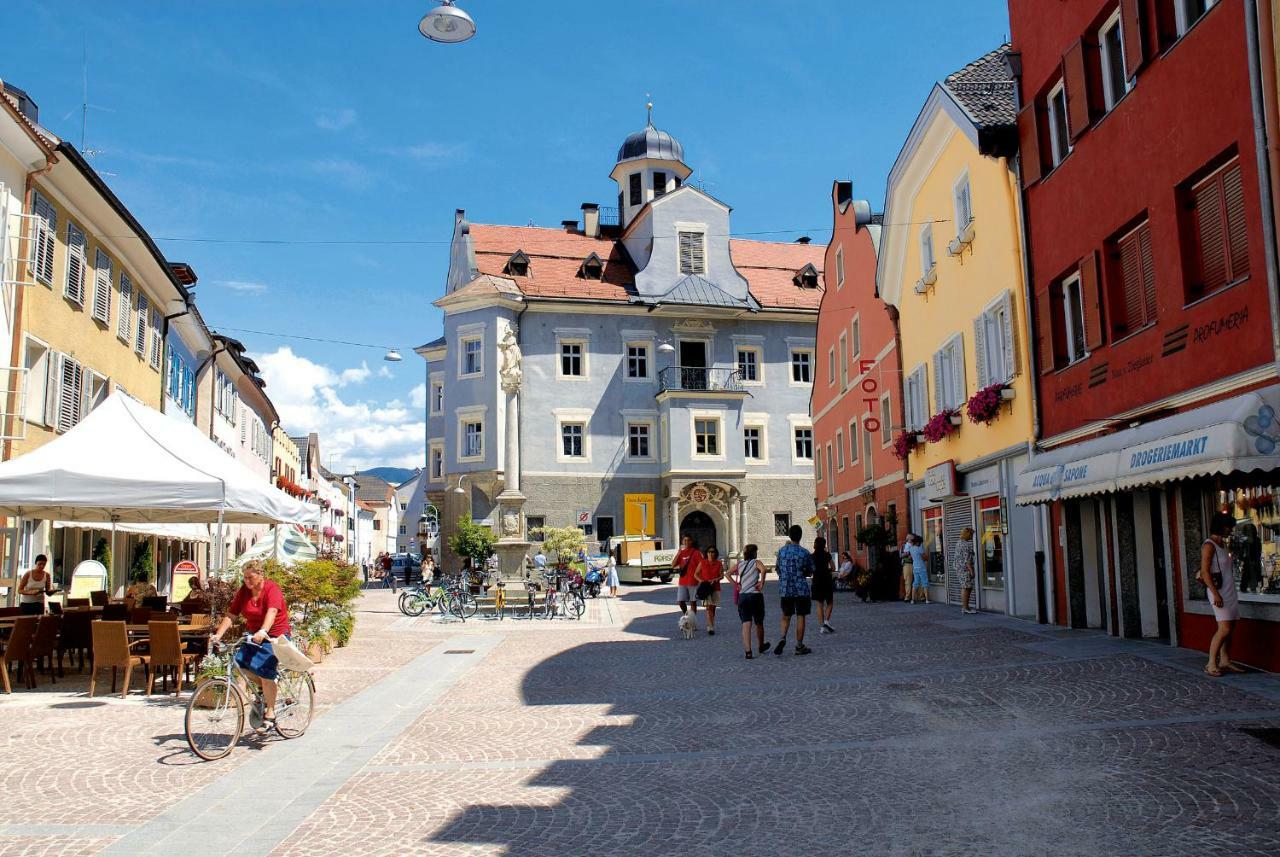 Hotel Kristall Falzes Exterior photo