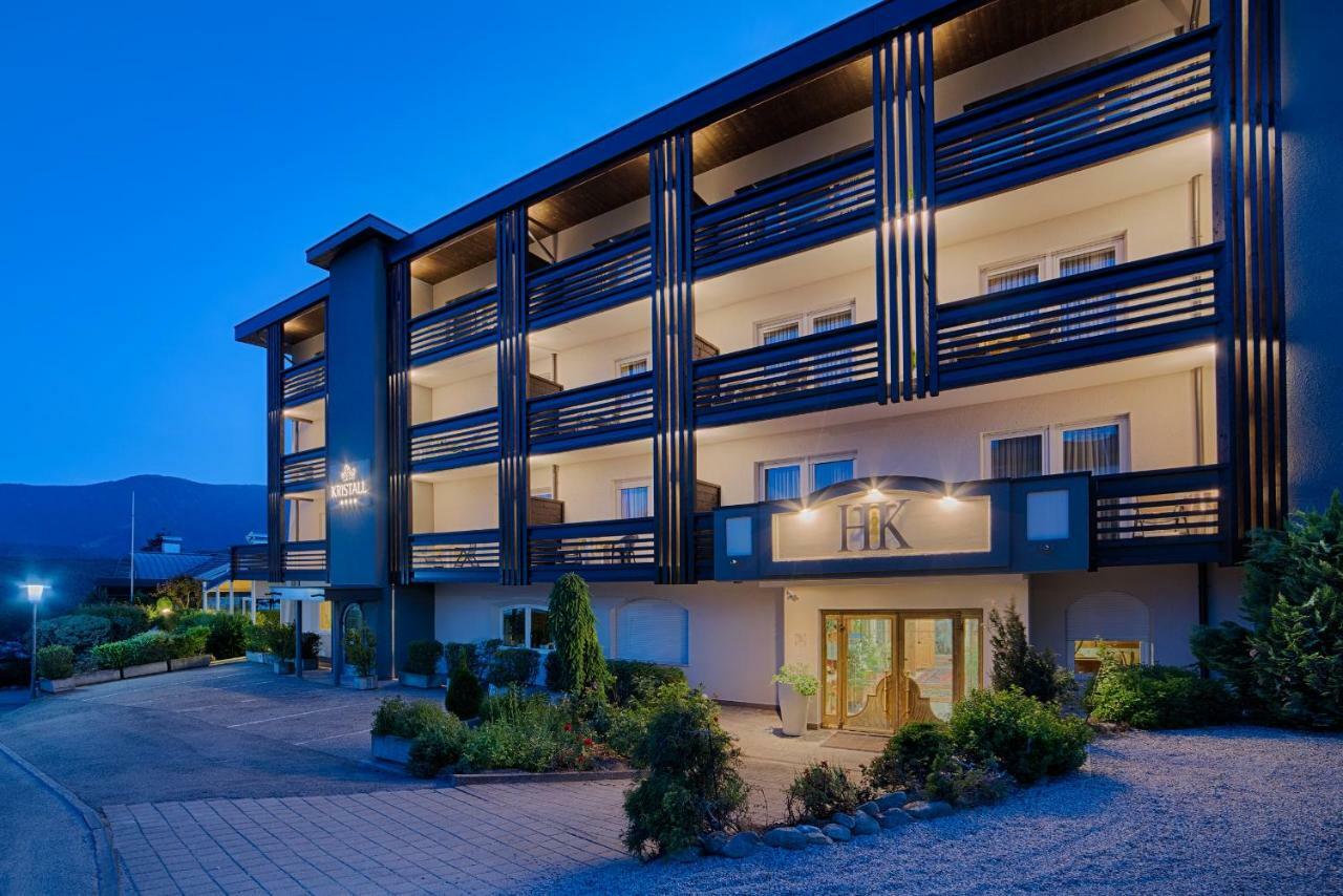 Hotel Kristall Falzes Exterior photo